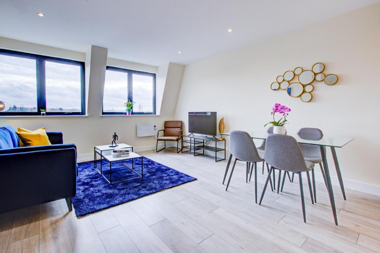 Hybrid Resi - London, Sutton With Onsite Car Parking Apartment Cheam Exterior photo